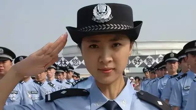 广东“头号警花”王菲：人美嘴甜，俘获高官芳心，疯狂敛财上亿