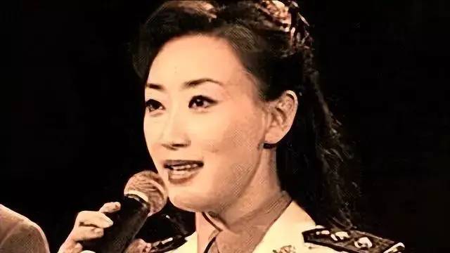 广东“头号警花”王菲：人美嘴甜，俘获高官芳心，疯狂敛财上亿